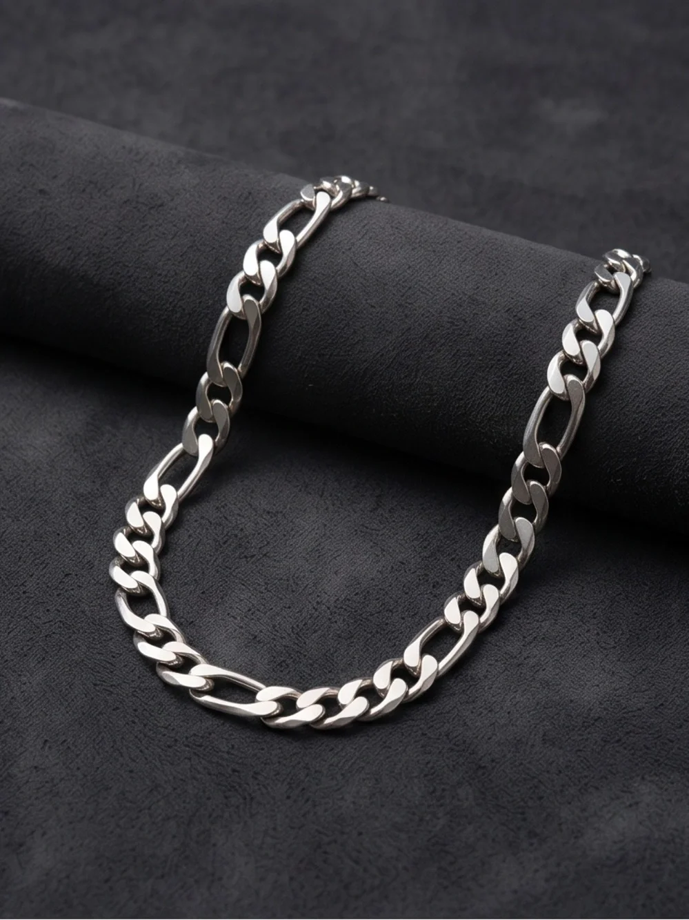 925 sterling silver cuban link style  chain necklace. Measures 24 inch